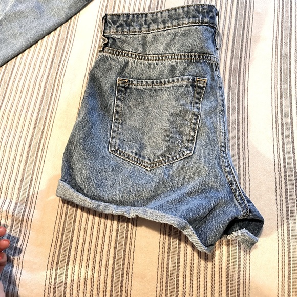 Gap shorts - Picture 2 of 6